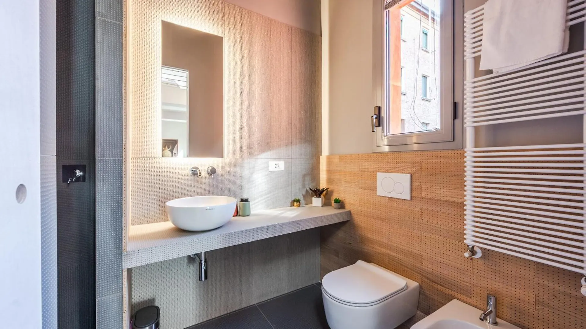Apartment Ab Plus- Via Dello Scalo 10 Klimt Bologna